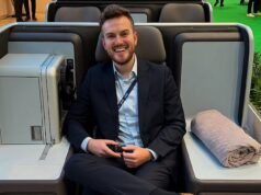 L’influencer che afferma di essere rimasto bloccato a causa della guerra con l’Iran è bloccato solo perché si è rifiutato di volare in economia