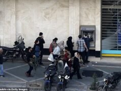 Standard Chartered evacua gli uffici di Dubai dopo che l’Iran ha avvertito che le banche statunitensi e israeliane e i centri economici in Medio Oriente saranno i “prossimi obiettivi” dei bombardamenti