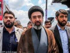 Il “comatoso” Mojtaba Khamenei “non è consapevole che sia in corso una guerra e non ha idea di essere il leader supremo”, afferma il rapporto, nonostante il regime abbia rilasciato la sua “prima dichiarazione”