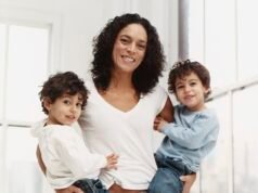 È terribile ammetterlo il giorno della festa della mamma, ma mi pento di aver avuto i miei gemelli miracolosi. Ho incolpato mio marito per aver accettato la fecondazione in vitro e ora mi ha lasciato. Ecco il mio avvertimento per ogni donna che non è sicura di volere dei figli