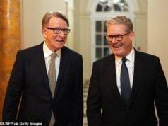 Il ruolo di ambasciatore statunitense di Mandelson è stato firmato da un amico caduto in disgrazia che è stato costretto a lasciare il partito laburista a causa dei suoi legami con un pedofilo