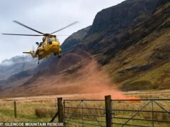 Lo zoticone con penna laser prende di mira l’elicottero di ricerca e salvataggio aiutando i soccorritori di montagna nella valle delle Highland resa famosa da James Bond
