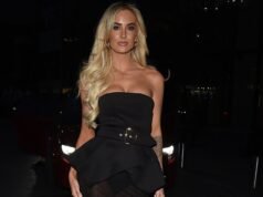 La star di Traitors Leanne Quigley fa girare la testa con un abito nero semitrasparente senza spalline mentre arriva ai Gaydio Awards di Manchester