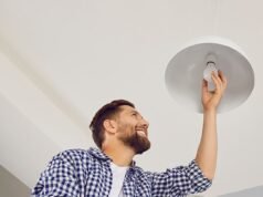 Un britannico su quattro non può svolgere compiti basilari come spurgare un radiatore o cambiare una lampadina