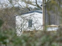 Principe del parcheggio per roulotte! Andrew Mountbatten-Windsor installa un’enorme casa mobile nel terreno della sua nuova casa nel Norfolk