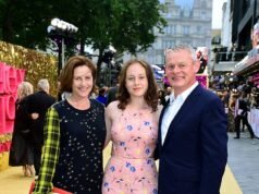 Come Martin Clunes è stato sostenuto dalla moglie della protagonista televisiva Philippa Braithwaite e dalla loro bambina anti-nepo dopo essere sfuggito a un “matrimonio marcio”