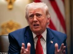 Trump ritira la scadenza per l’attacco all’Iran con una nuova pausa di 10 giorni mentre Teheran minaccia un milione di combattenti e una bomba nucleare