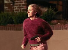 Scarlett Johansson è affiancata da DUE controfigure durante le riprese delle scene drammatiche del reboot de L’Esorcista a New York