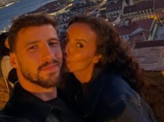 Maya Jama sviene per il suo fidanzato calciatore a torso nudo Ruben Dias mentre condivide rari scatti amati dal loro viaggio in Portogallo