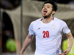 Il calciatore iraniano Azmoun ha espulso la nazionale per slealtà, dicono i rapporti