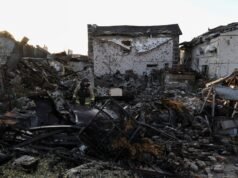 Sei morti negli attacchi contro l’Ucraina mentre l’UE estende le sanzioni contro i russi