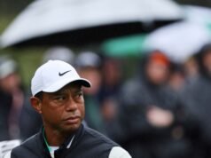 Tiger Woods accusato di guida in stato di ebbrezza dopo un ribaltamento in Florida