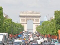 Tre persone arrestate a Parigi dopo un tentato attentato vicino agli Champs-Élysées “che potrebbe essere collegato alla guerra tra Stati Uniti e Iran”