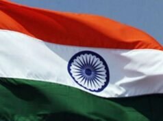 L’India taglia le tasse e le accise sul carburante per proteggere i consumatori