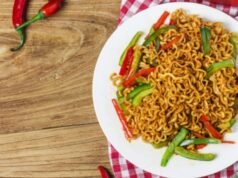 Ricetta di tagliatelle gialle bagnate per il menu Sahur, garantito per saziarti!