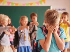 La polizia indaga sulla presunta discriminazione contro le ragazze delle scuole elementari, scuola esaminata!
