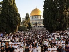 Il motivo per cui Israele vieta ai musulmani di pregare l’Eid Al-Fitr nella moschea di Al-Aqsa