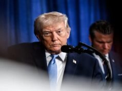 PIÙ POPOLARI: Elenco degli artisti di Hollywood che hanno bullizzato Donald Trump, Rhoma Irama risponde al conflitto Iran-USA