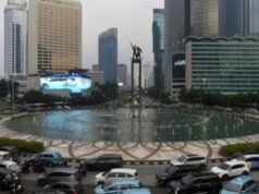 I residenti che non tornano a casa a Giakarta possono prendere i mezzi pubblici gratuitamente e ottenere promozioni sugli hotel