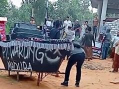 Raid in un posto di petardi a Pamekasan, polizia circondata da residenti