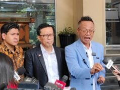 Caldo! Il team legale di Jokowi sollecita la polizia a smascherare la mente dietro la questione dei diplomi falsi