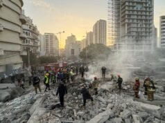 Israele bombarda il centro di Beirut, uccidendo 6 persone, e mitraglia il sud e l’est del Libano