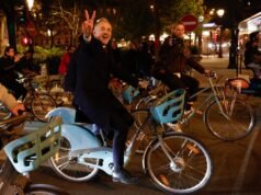 Il socialista Emmanuel Gregoire vince la corsa a sindaco di Parigi