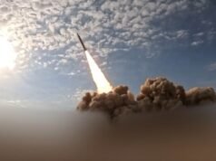 L’attacco iraniano danneggia l’impianto elettrico e di desalinizzazione del Kuwait e uccide un lavoratore