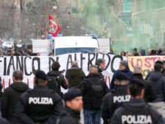Arrivederci! I fabbricanti di bombe anarchici si fanno esplodere