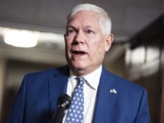 Il deputato repubblicano dice cazzate per giustificare gli “stivali sul terreno” in Iran