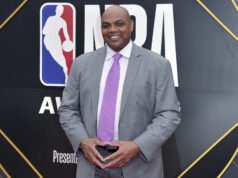 La CBS non può impedire a Charles Barkley di sostenere gli immigrati in diretta