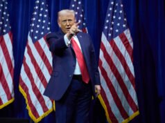 Trump punta su un capro espiatorio per la debacle della guerra in Iran