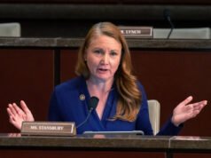 I democratici sono stufi degli imbrogli dei file Epstein del Dipartimento di Giustizia