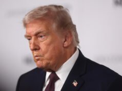 Trump vuole spendere 1 miliardo di dollari per fermare la sua nemesi: i parchi eolici