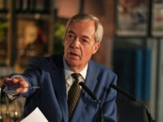“La nazione di Nelson è completamente distrutta”, afferma Farage, promettendo una rinascita