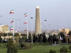 Mentre infuria la guerra, i politici iraniani spingono per l’uscita dal trattato sulle armi nucleari