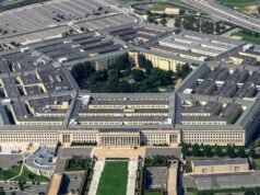 Il Pentagono nega che il broker di Hegseth abbia cercato investimenti nella difesa prima della guerra con l’Iran