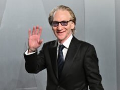 Bill Maher baratta la sua dignità con il massimo onore comico della nazione