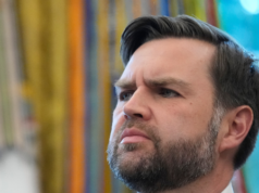 Trump assegna delegati alla task force per combattere le frodi sui migranti