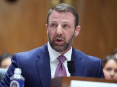 Markwayne Mullin è un prepotente. Possiamo davvero aspettarci che riformi il DHS?