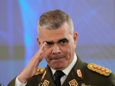 Lo storico capo della difesa di Maduro, Vladimir Padrino Lopez, fuori nel grande sconvolgimento del regime venezuelano