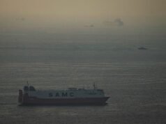 L’Iran afferma che le navi “non ostili” possono passare in sicurezza attraverso lo Stretto di Hormuz