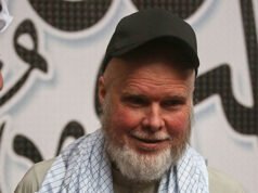 I talebani liberano l’accademico americano Dennis Coyle, incarcerato senza motivo da oltre un anno