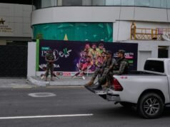 Naseem Shah del Pakistan sotto accusa dopo le critiche alla visita del politico del PSL