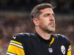 Gli Steelers potrebbero fare una grande mossa per attirare Aaron Rodgers nel 2026