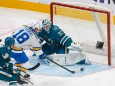 Gli Sharks riescono a gestire il punto perdendo gli straordinari contro i St. Louis Blues