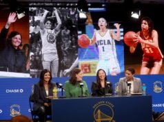 L’allenatore delle Valchirie Natalie Nakase passa dalla panchina alla cabina di trasmissione nella notte del “cerchio completo”