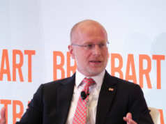 La FCC di Trump sta costringendo le società di telecomunicazioni a rimuovere le “forme odiose di discriminazione dei DEI”