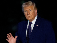 L’indice di approvazione di Trump raggiunge un nuovo minimo tra gli indipendenti