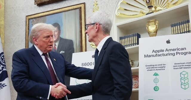 Donald-Trump-and-Tim-Cook-expand-manufacturing-640x335.jpg